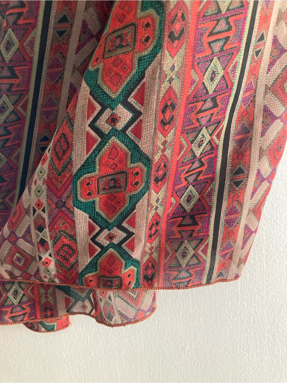 Patterned red scarf - Picture 3 of 3